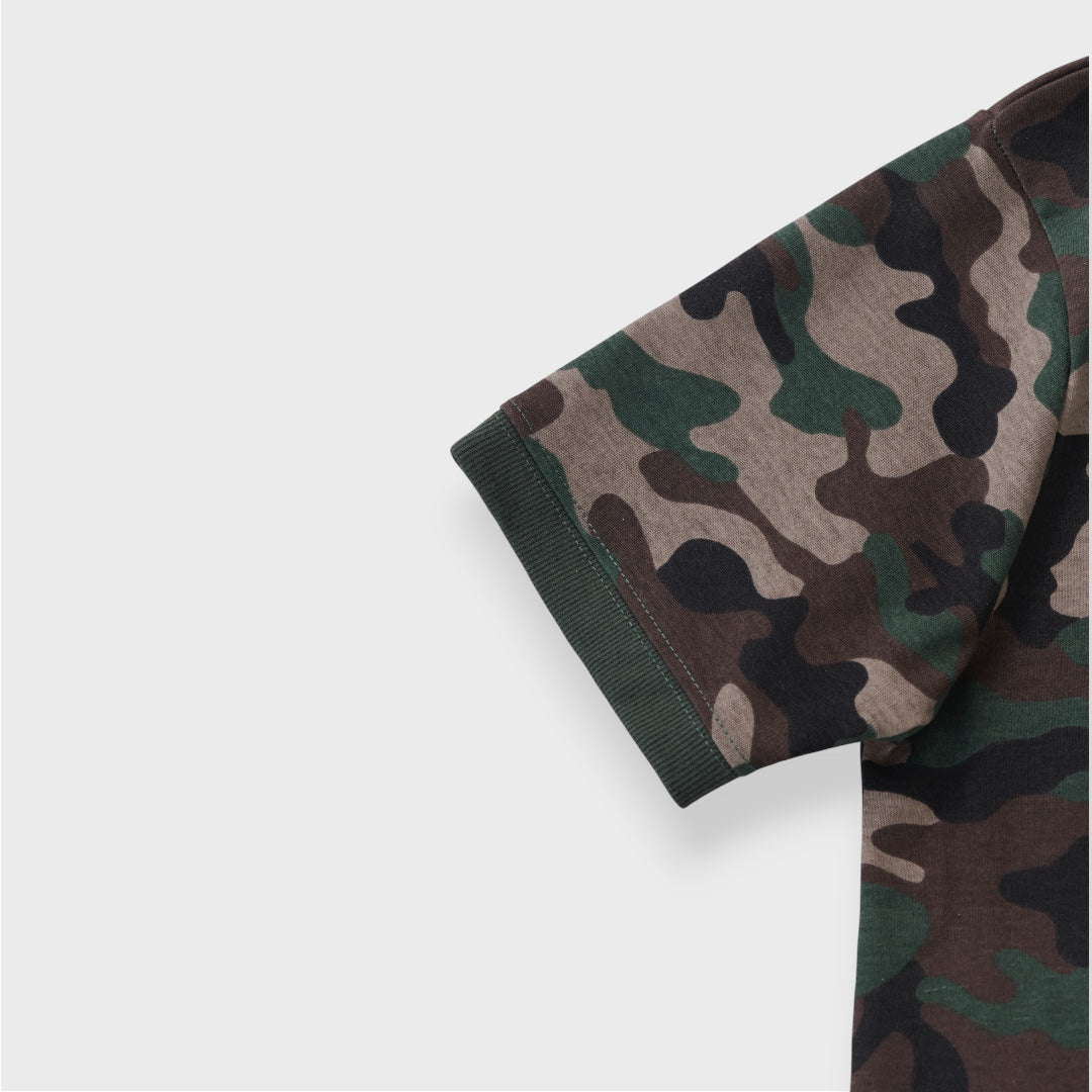 เสื้อครอปลายพรางสายสตรีท คูลแบบไม่ต้องพูดเยอะ