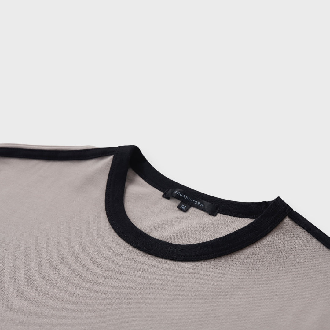 เสื้อยืด “Calella Cool Girl Tee” – ลุคเท่แบบคลาสสิก แต่ความเผ็ชยังเหมือนเดิม