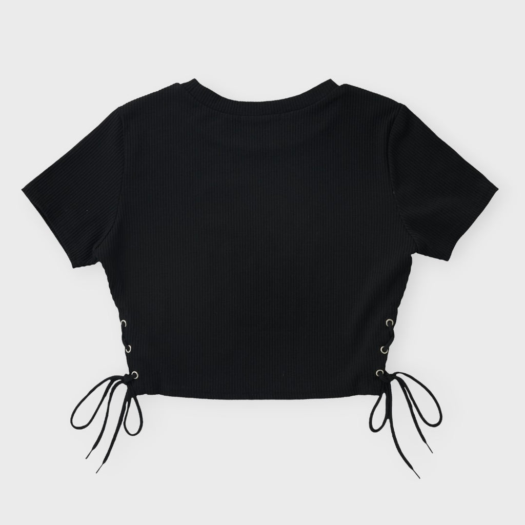 Sweet Looks, Bold Attitude Skull Graphic Top💀✨