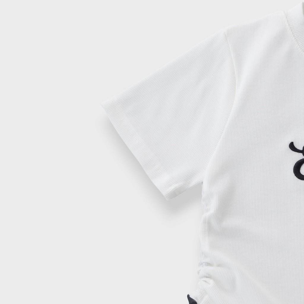 🔥 เสื้อครอป Envision รุ่นปรับเชือกข้าง – ใส่แล้วดูเป็นสาวมั่นสายคิวท์ไฟลุก