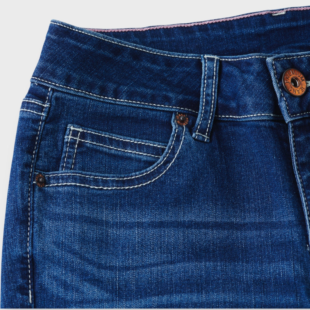 Bootcut Jeans – Leg-flattering Edition