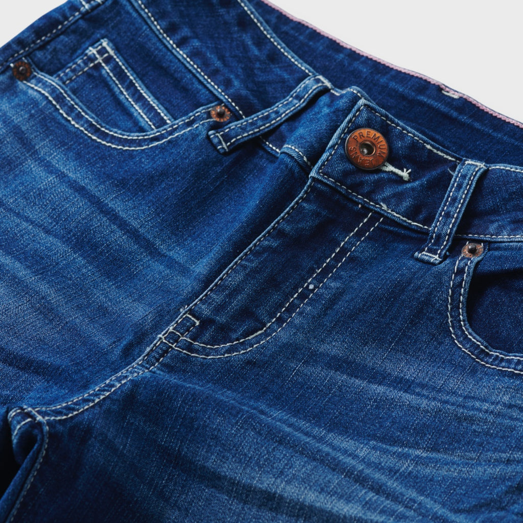 Bootcut Jeans – Leg-flattering Edition