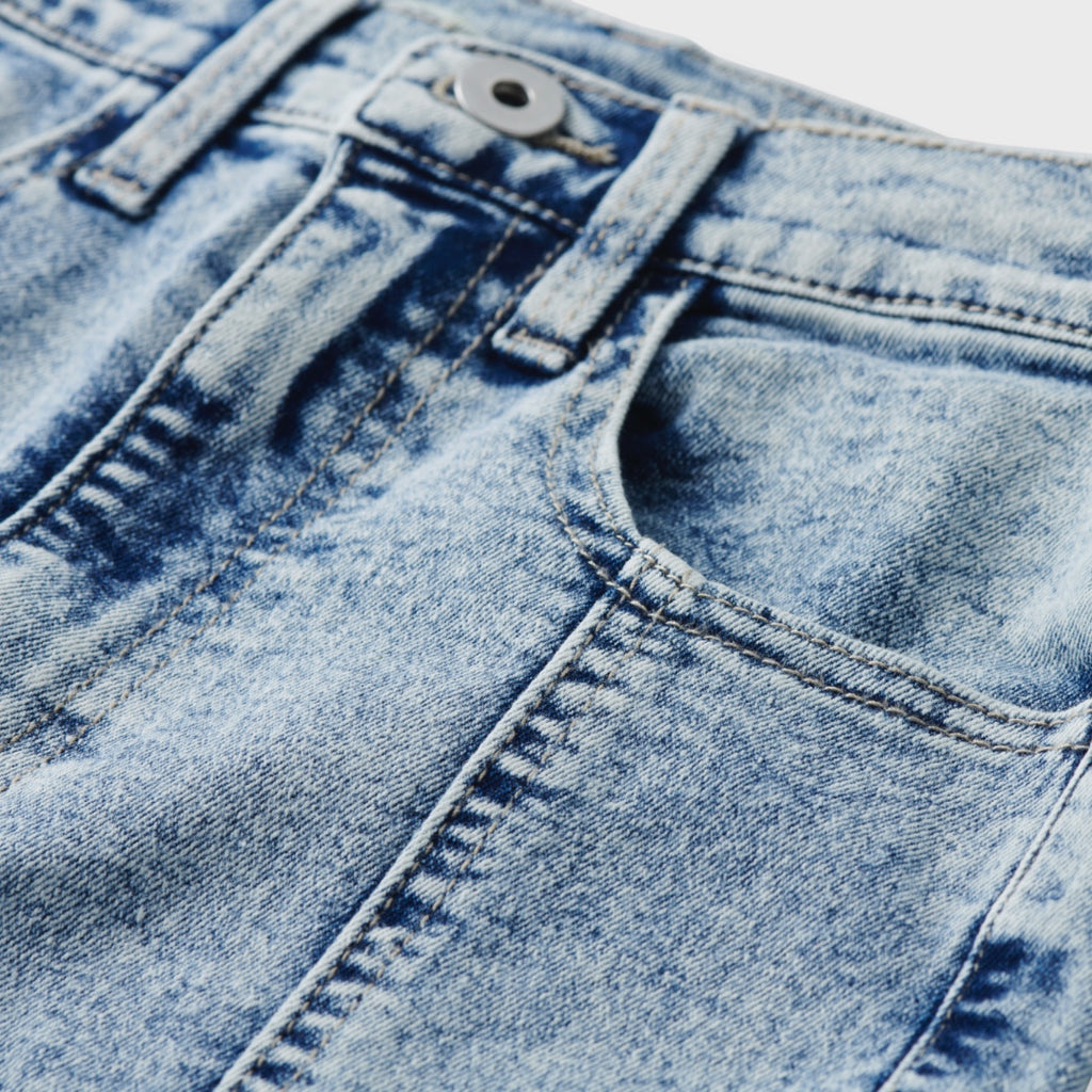 High-Waist Flare Jeans “Perfect Fit Mode!”