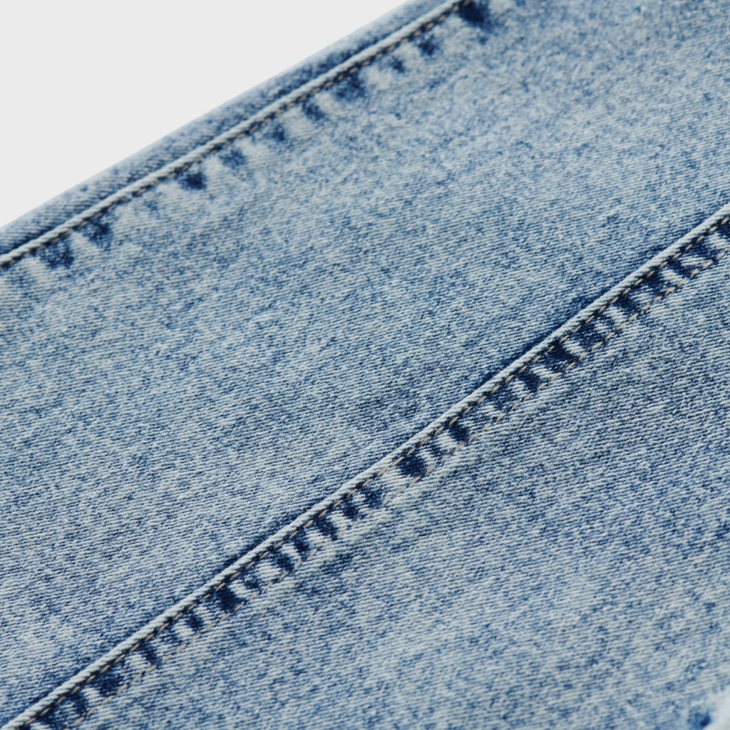 High-Waist Flare Jeans “Perfect Fit Mode!”