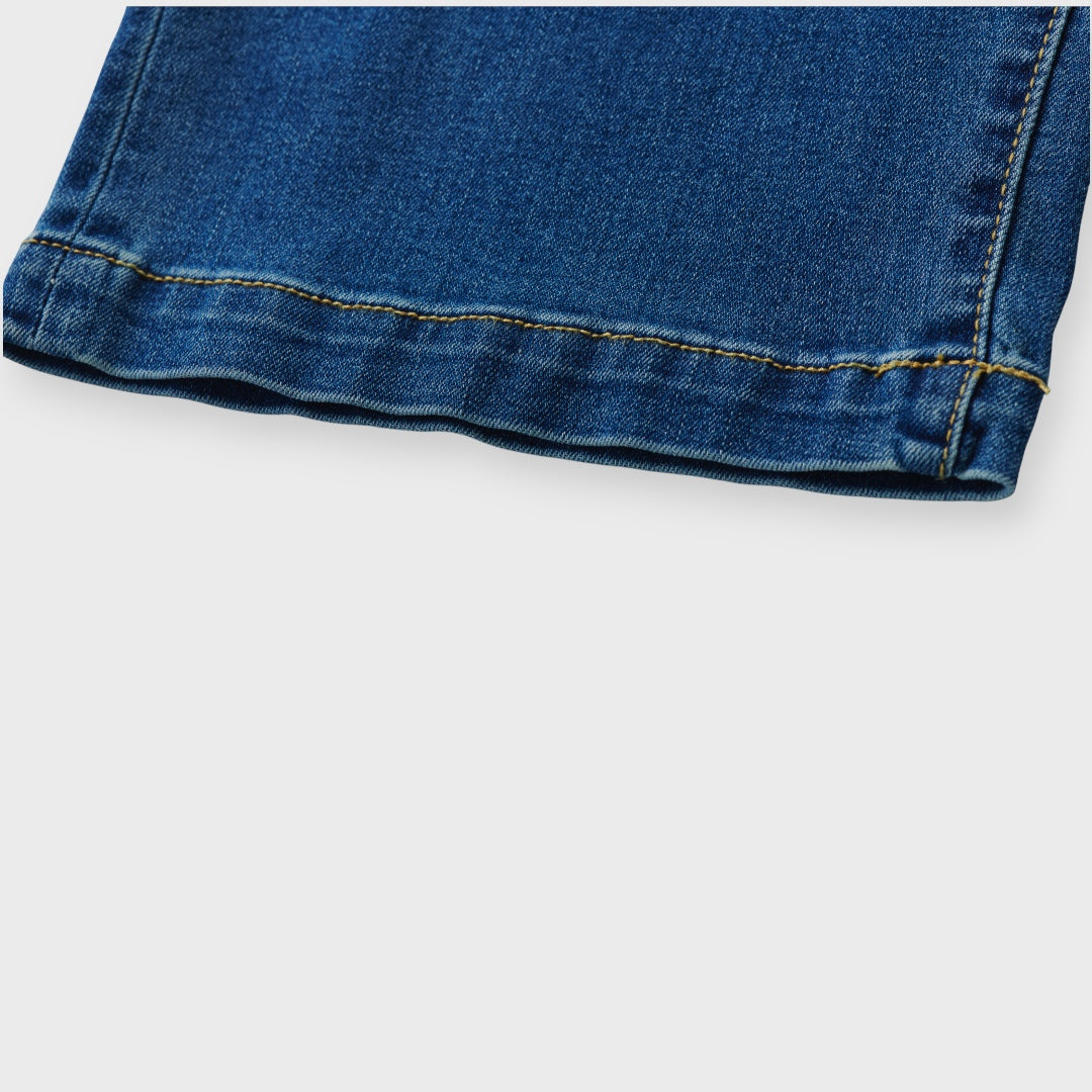 Everyday Blue Jeans, “Relaxed and Ready” 👖✨