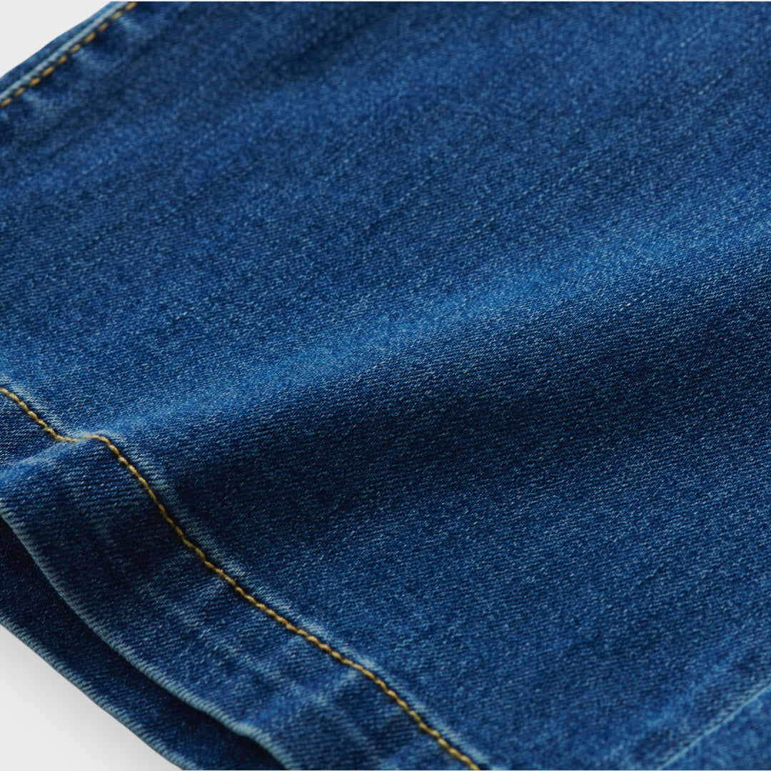 Everyday Blue Jeans, “Relaxed and Ready” 👖✨