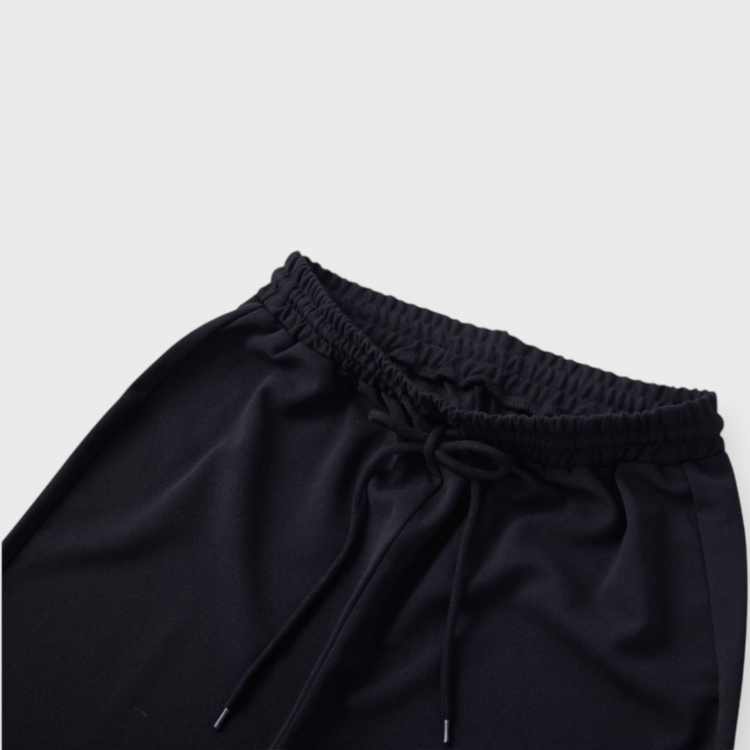 กางเกงขายาวสีดำ ทรงชิล เอวสม็อค ตัวเดียวเอาอยู่