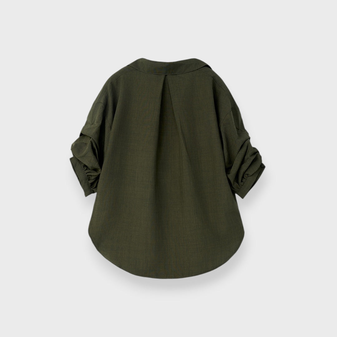 EFFORTLESS DRAPE BLOUSE – RELAXED EVERYDAY TOP WITH A CLEAN MODERN LOOK