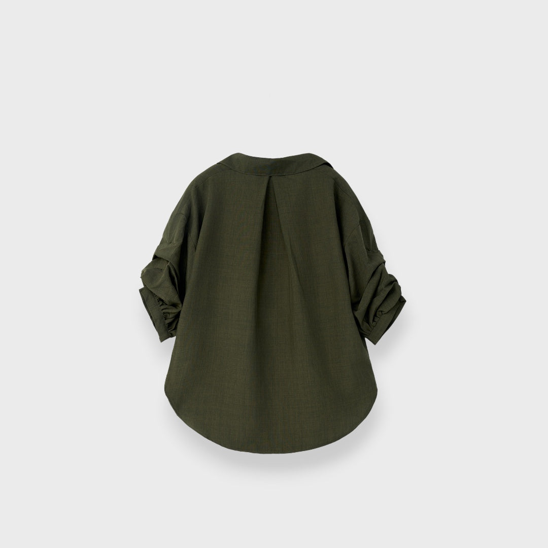 EFFORTLESS DRAPE BLOUSE – RELAXED EVERYDAY TOP WITH A CLEAN MODERN LOOK