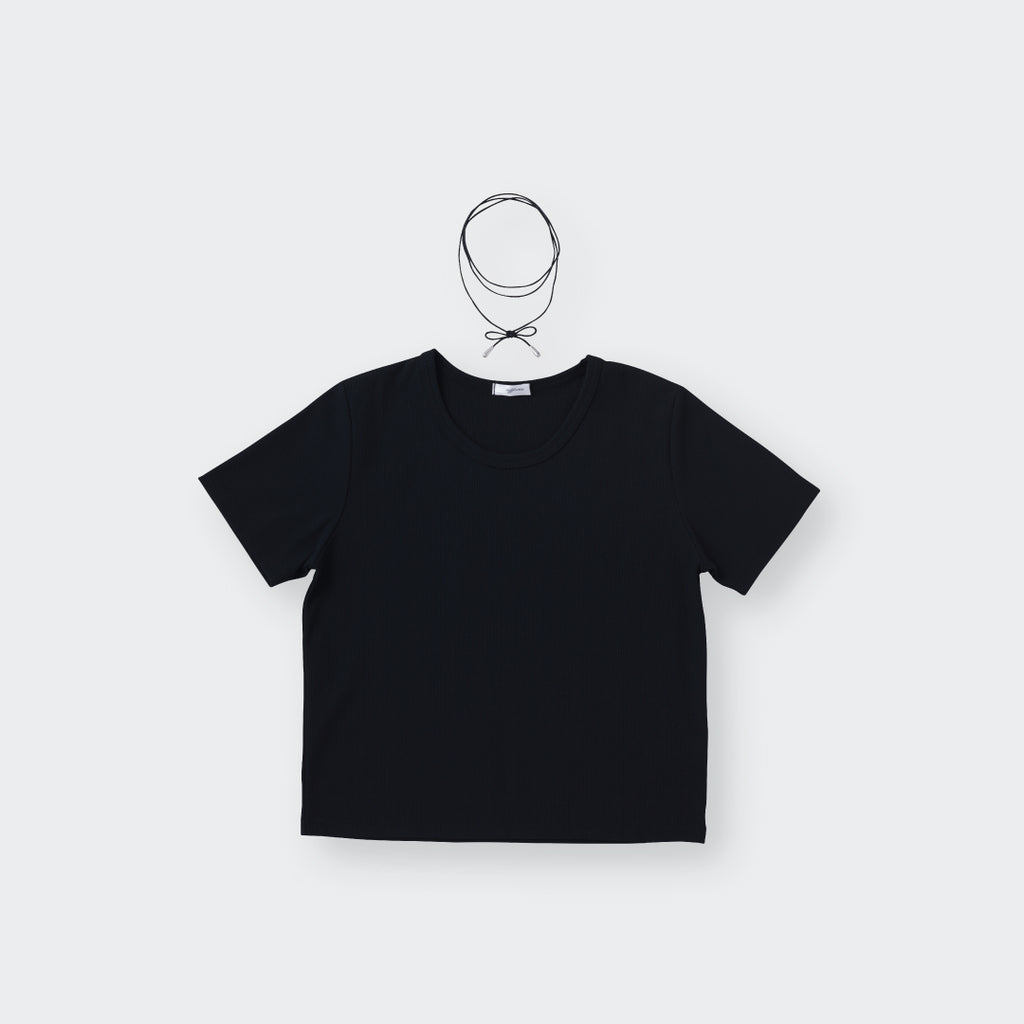 เสื้อครอปผ้าร่อง Everyday พร้อมโชคเกอร์