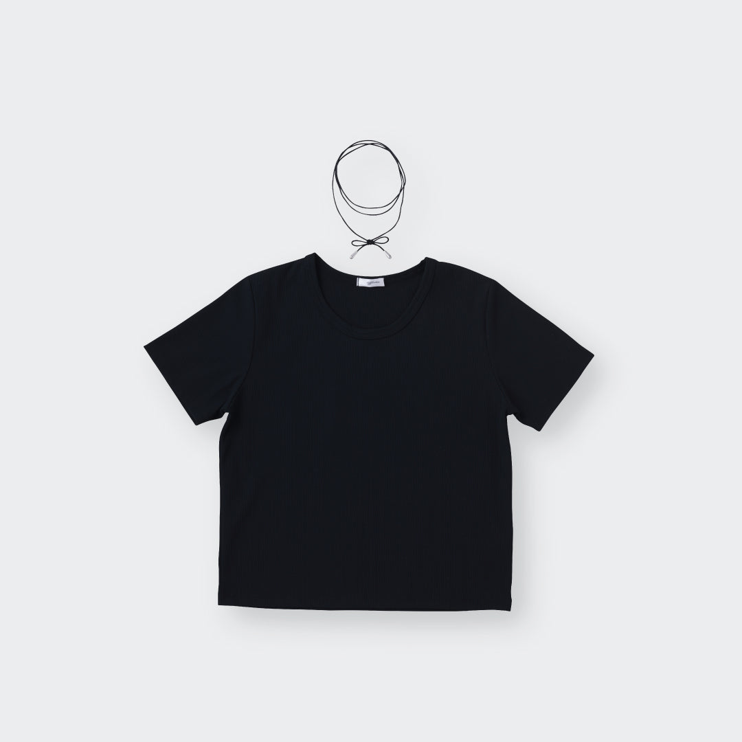 เสื้อครอปผ้าร่อง Everyday พร้อมโชคเกอร์