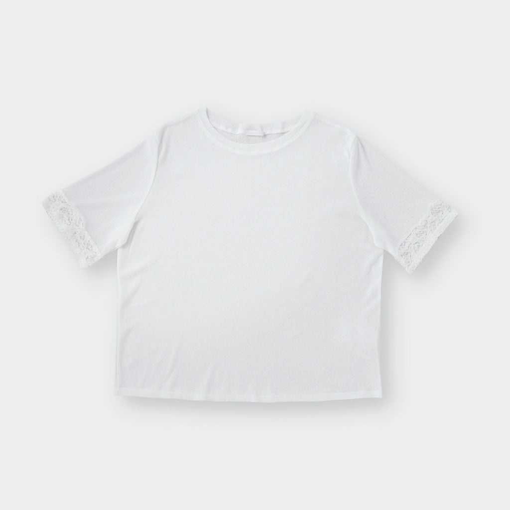 เสื้อยืดแต่งขอบแขนลูกไม้ ลุคเรียบแต่แอบหวาน