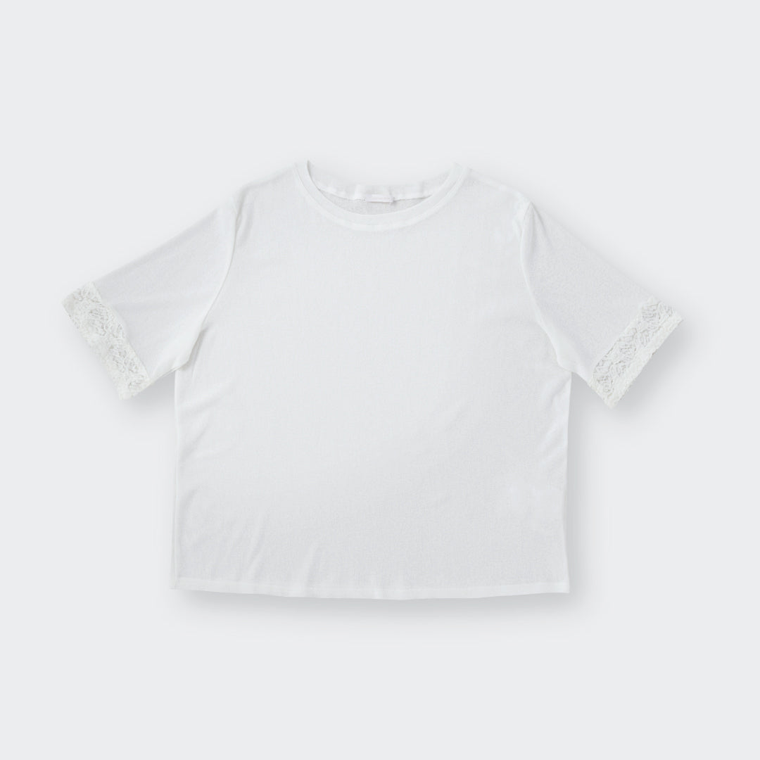 เสื้อยืดแต่งขอบแขนลูกไม้ ลุคเรียบแต่แอบหวาน