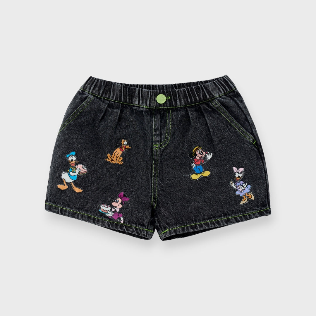 Kids (Size 90-100) กางเกงขาสั้นเด็ก Disney ลายขบวนพาเหรดแสนสนุกของแก๊ง Mickey & Friends