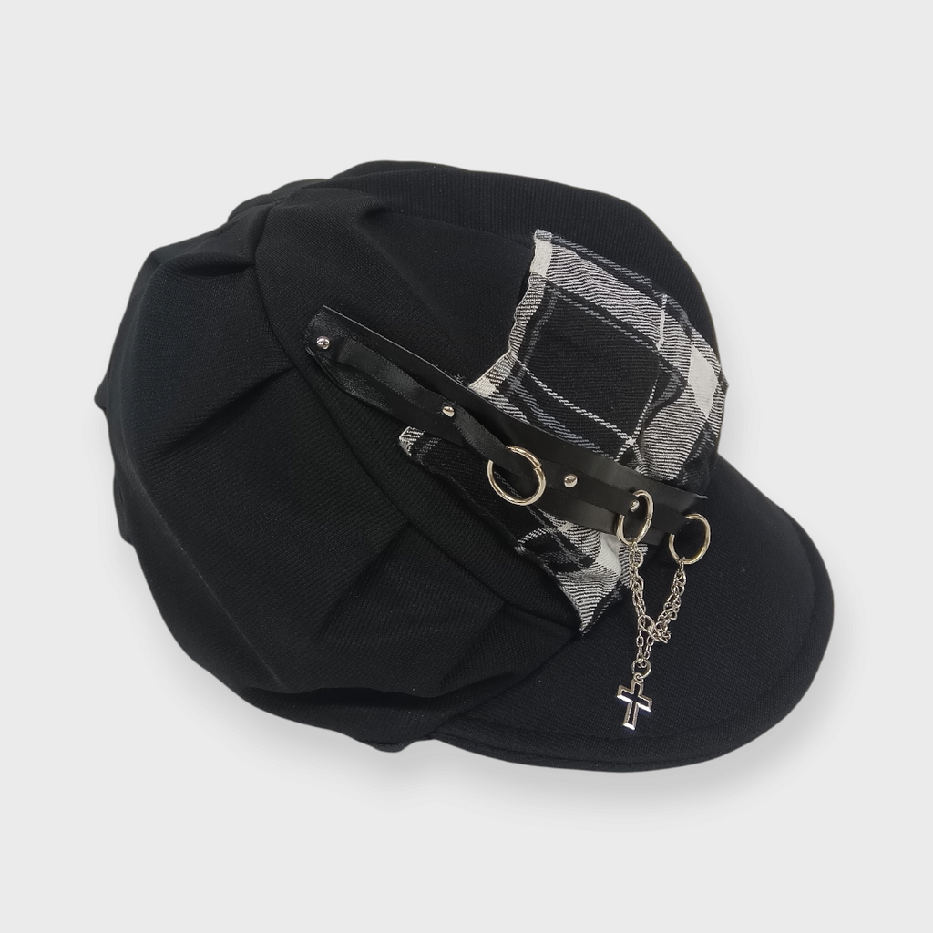 WOMEN'S PLEATED CHECK-DETAIL BAKER BOY CAP WITH CROSS CHARM (57.5 CM)