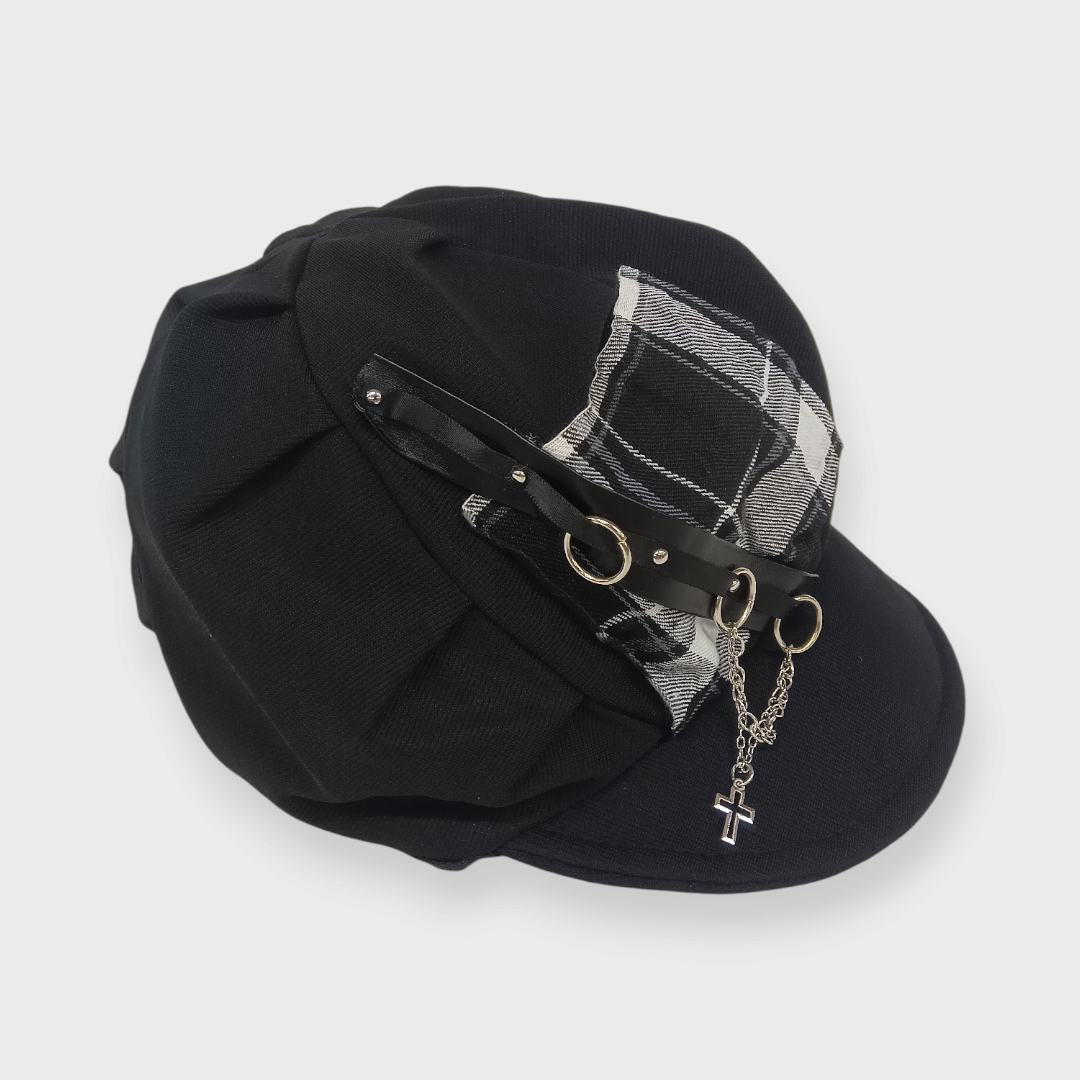 WOMEN'S PLEATED CHECK-DETAIL BAKER BOY CAP WITH CROSS CHARM (57.5 CM)