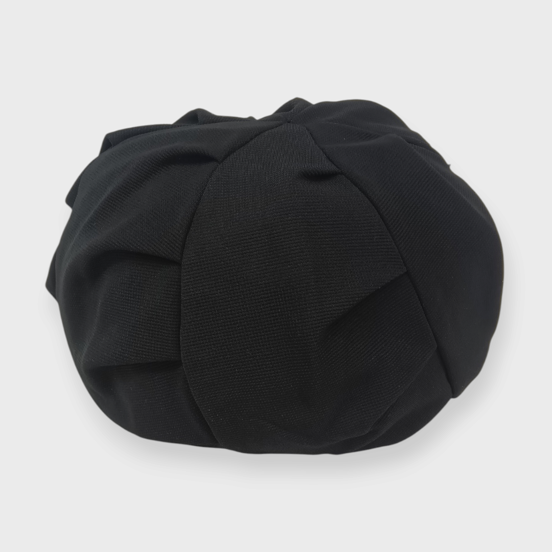 WOMEN'S PLEATED CHECK-DETAIL BAKER BOY CAP WITH CROSS CHARM (57.5 CM)