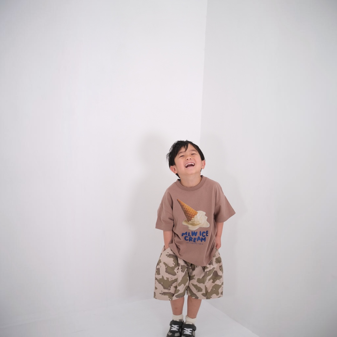 BOLD ICE CREAM GRAPHIC T-SHIRT (130CM）