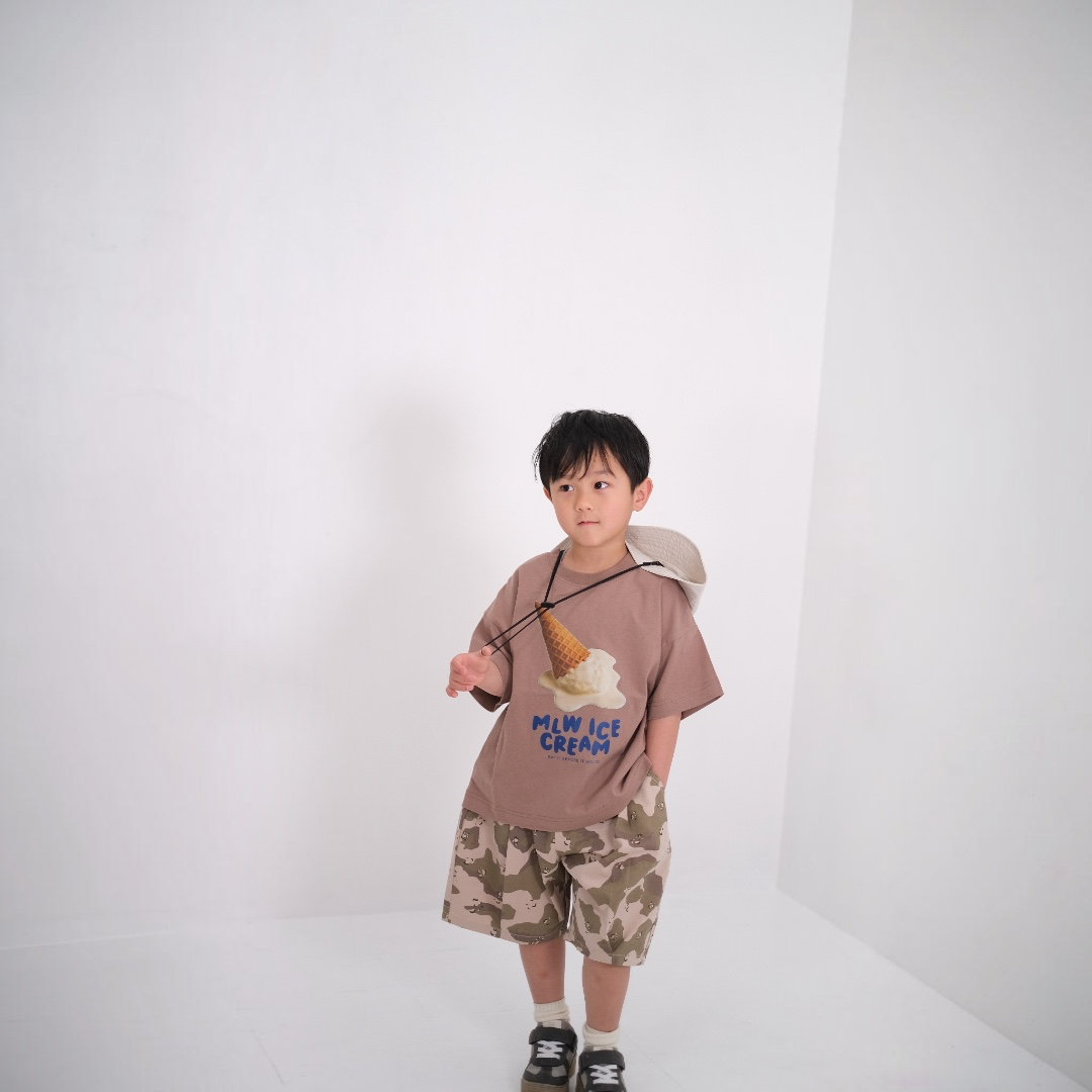 BOLD ICE CREAM GRAPHIC T-SHIRT (130CM）
