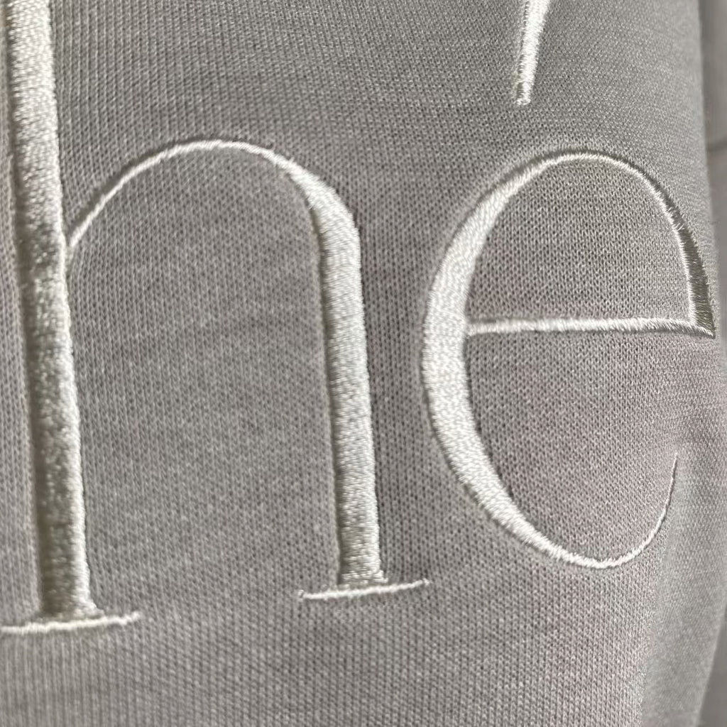 WOMEN’S CHICHÉ EMBROIDERED LOGO OVERSIZED SHORT SLEEVE T-SHIRT GRAY