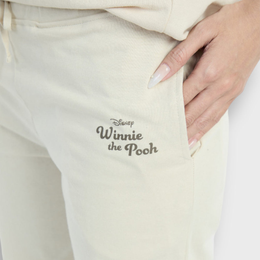 กางเกงขาสั้นหมีพูห์ & พิกเลต – ลุคน่ารักชวนอมยิ้ม 2 สีสุดละมุน (Size S-LL)