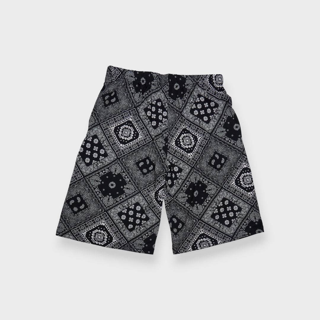 กางเกงขาสั้นลาย Bandana ผ้านุ่ม ใส่สบาย เท่แบบไม่ต้องพยายาม