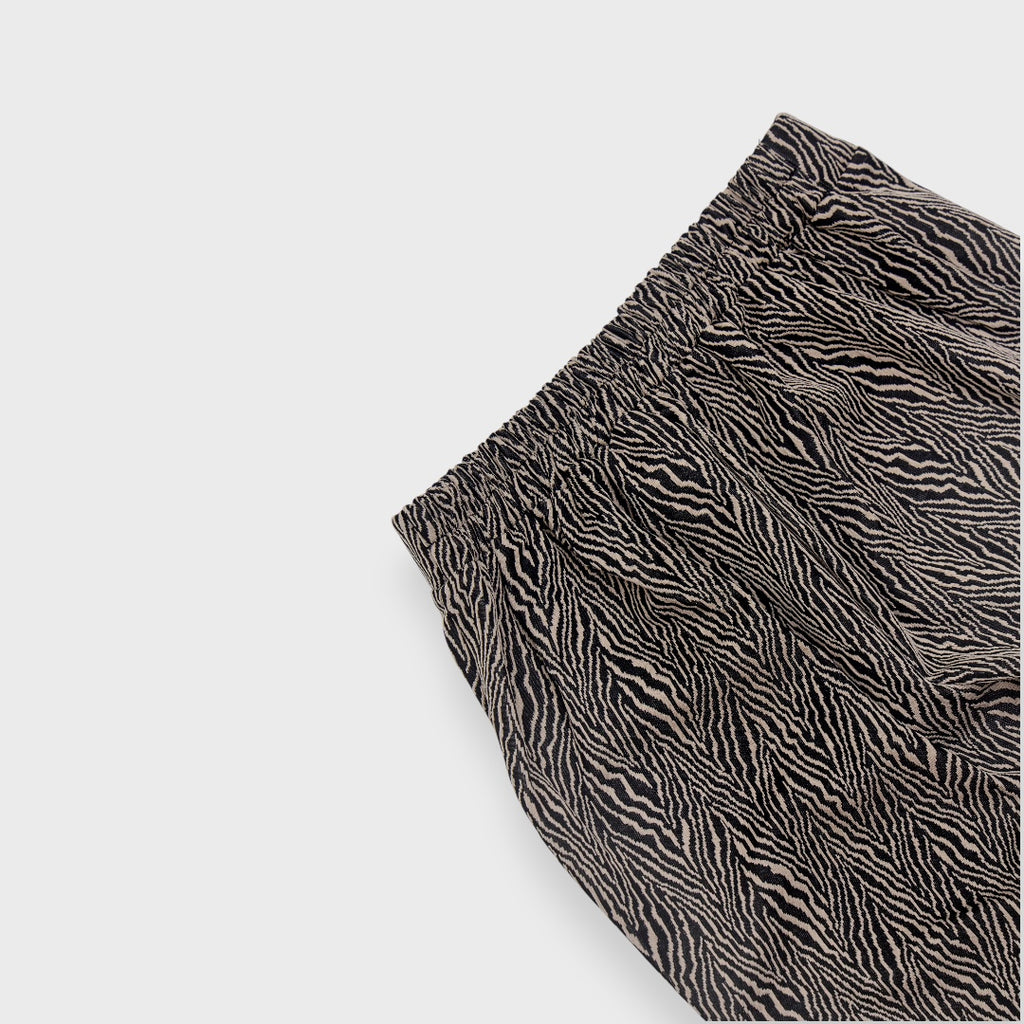 Stealth Tiger Pants – Sleek Women’s Pants That Speak Without Roaring 🐆