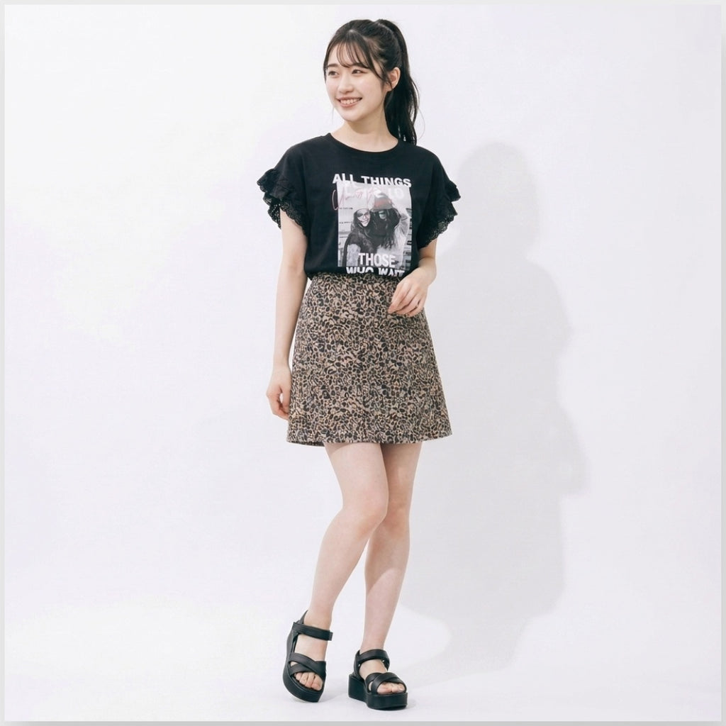WOMEN'S RUFFLE-SLEEVE TOP
