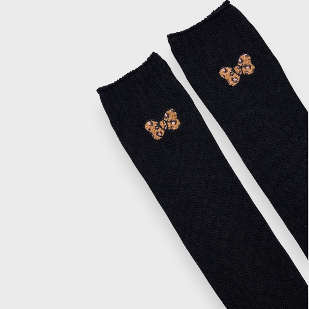 ถุงเท้ายาวผู้หญิง  ยาวกว่าความอดทนตอนรอเซลล์ลดราคา 🧦💫