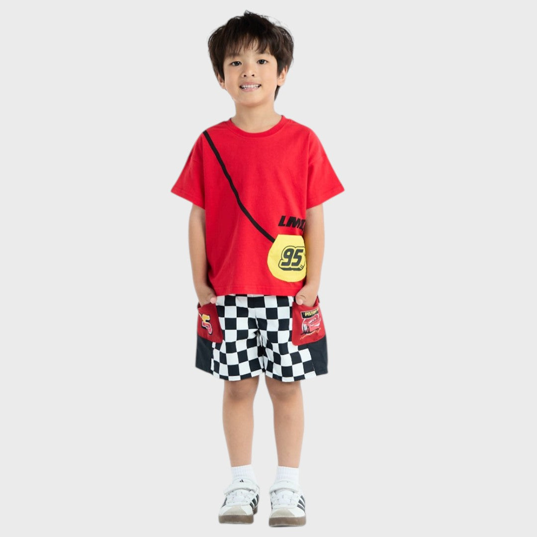 Kids (Size 100-120)  เสื้อยืดเด็ก Disney Pixar Cars ลาย Lightning McQueen 95 ก้าวสู่สเต็ปซิ่ง