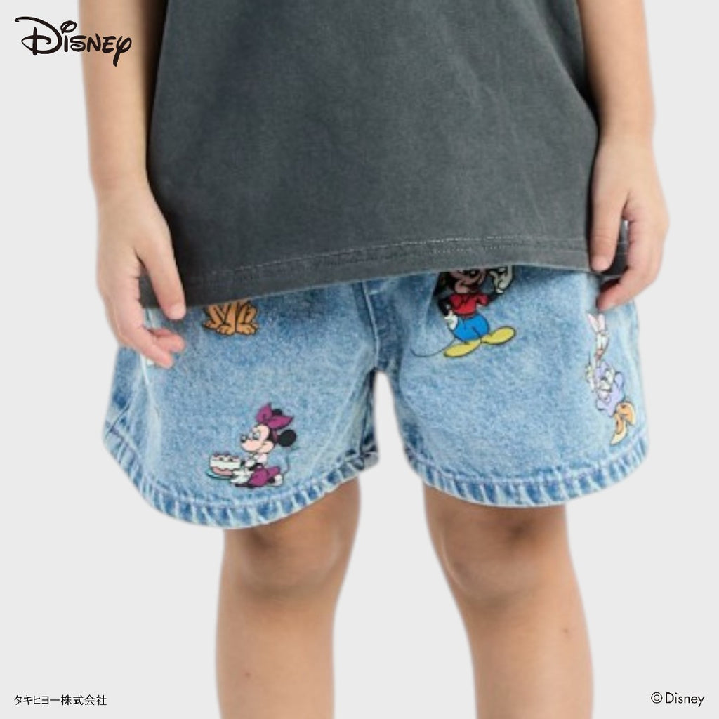 Kids (Size 90-100) กางเกงขาสั้นเด็ก Disney ลายขบวนพาเหรดแสนสนุกของแก๊ง Mickey & Friends