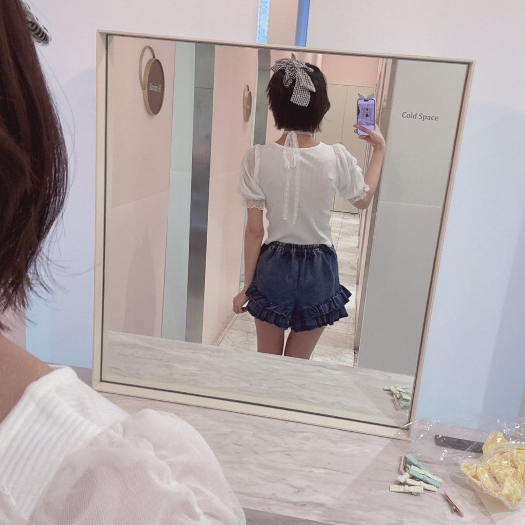 Majoretty x Airi - กางเกงยีนส์ขาสั้น แต่งระบายมุก ลุคหวานสดใส