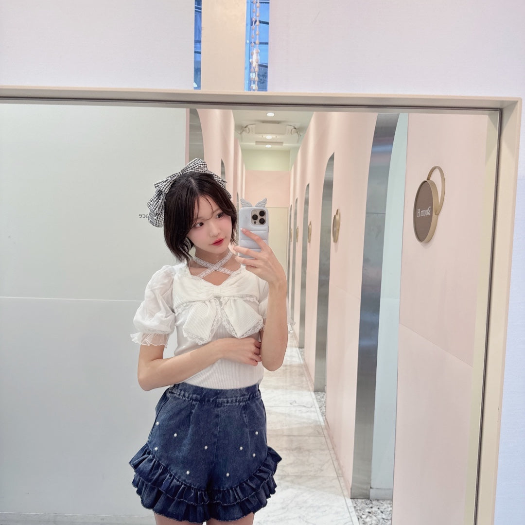 Majoretty x Airi - กางเกงยีนส์ขาสั้น แต่งระบายมุก ลุคหวานสดใส