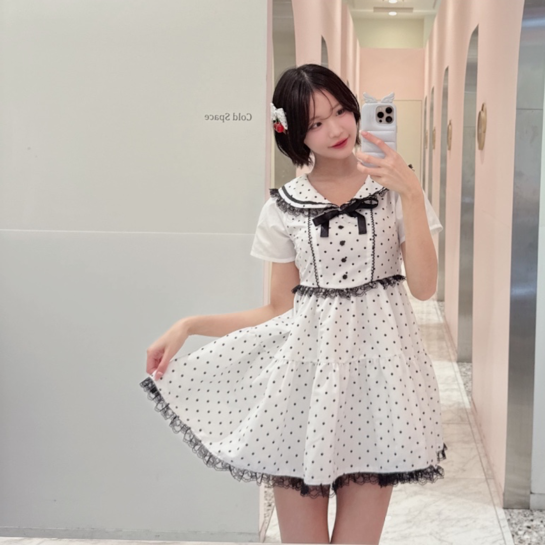  Majoretty x Airi - เดรสลายจุดปกกะลาสี แต่งลูกไม้ลุคหวานละมุน