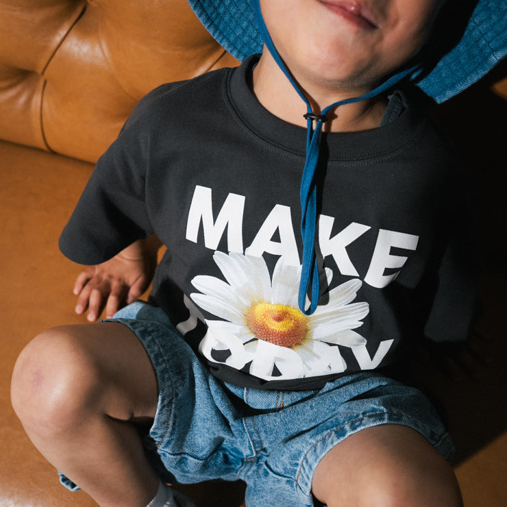 INABA OVERSIZED FLORAL GRAPHIC KIDS T-SHIRT (100-120CM)