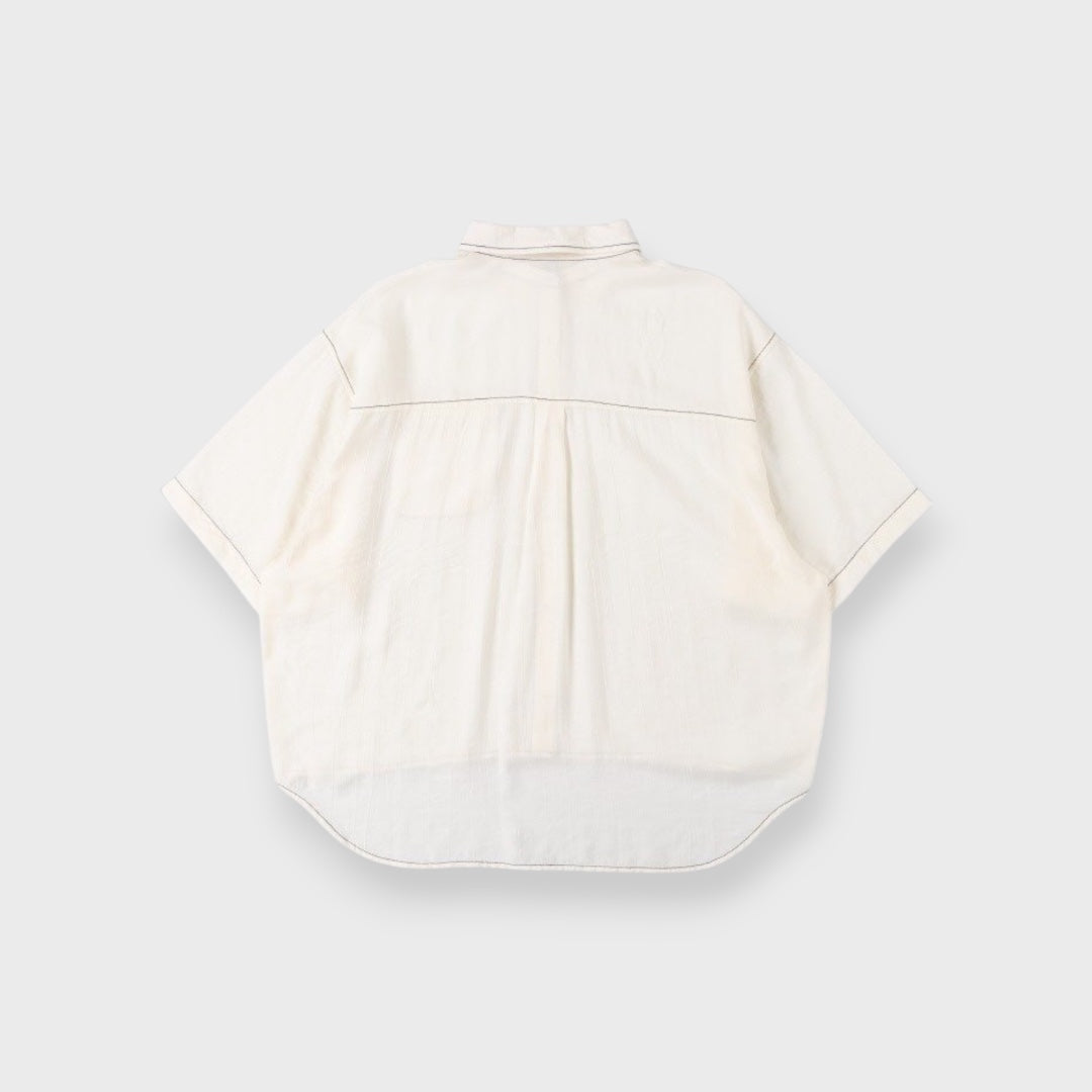 เสื้อเชิ้ตแขนสั้นทรงโอเวอร์ไซซ์ มินิมอล มีกระเป๋าหน้า ใส่สบายสไตล์ Casual