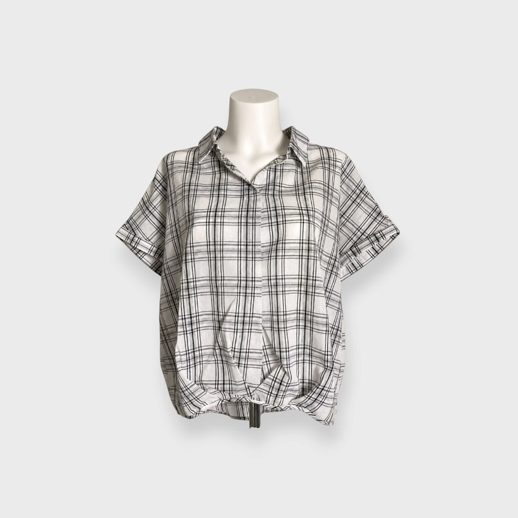WOMEN’S TWIST HEM SHORT SLEEVE BLOUSE