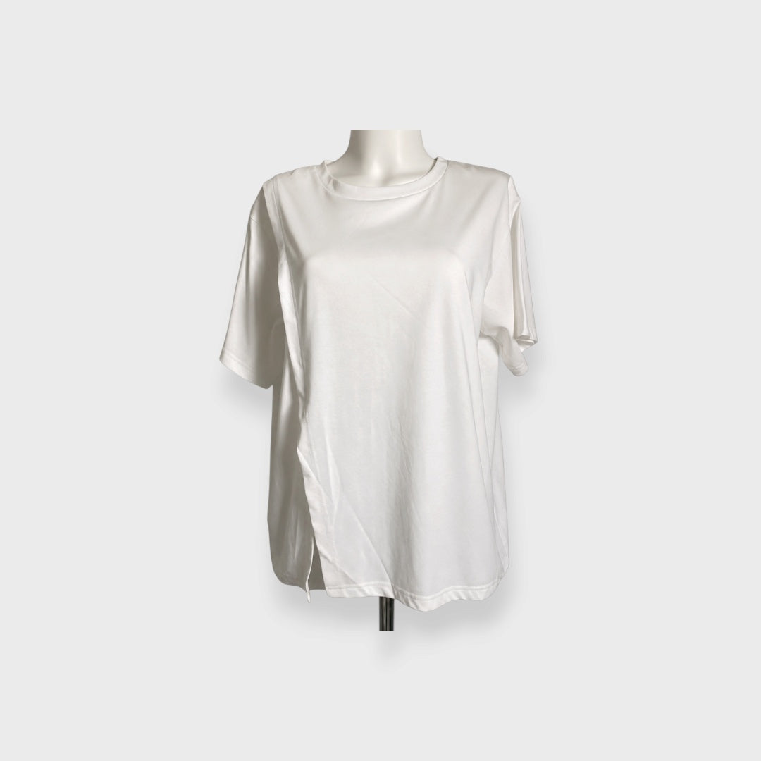 WOMEN'S DEEP SIDE-SLIT T-SHIRT