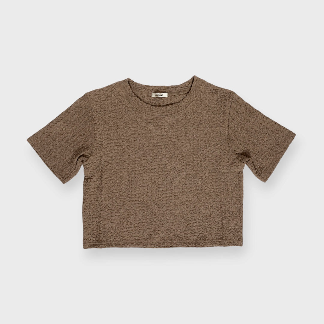 WOMEN'S CRINKLE-TEXTURED CROPPED TOP