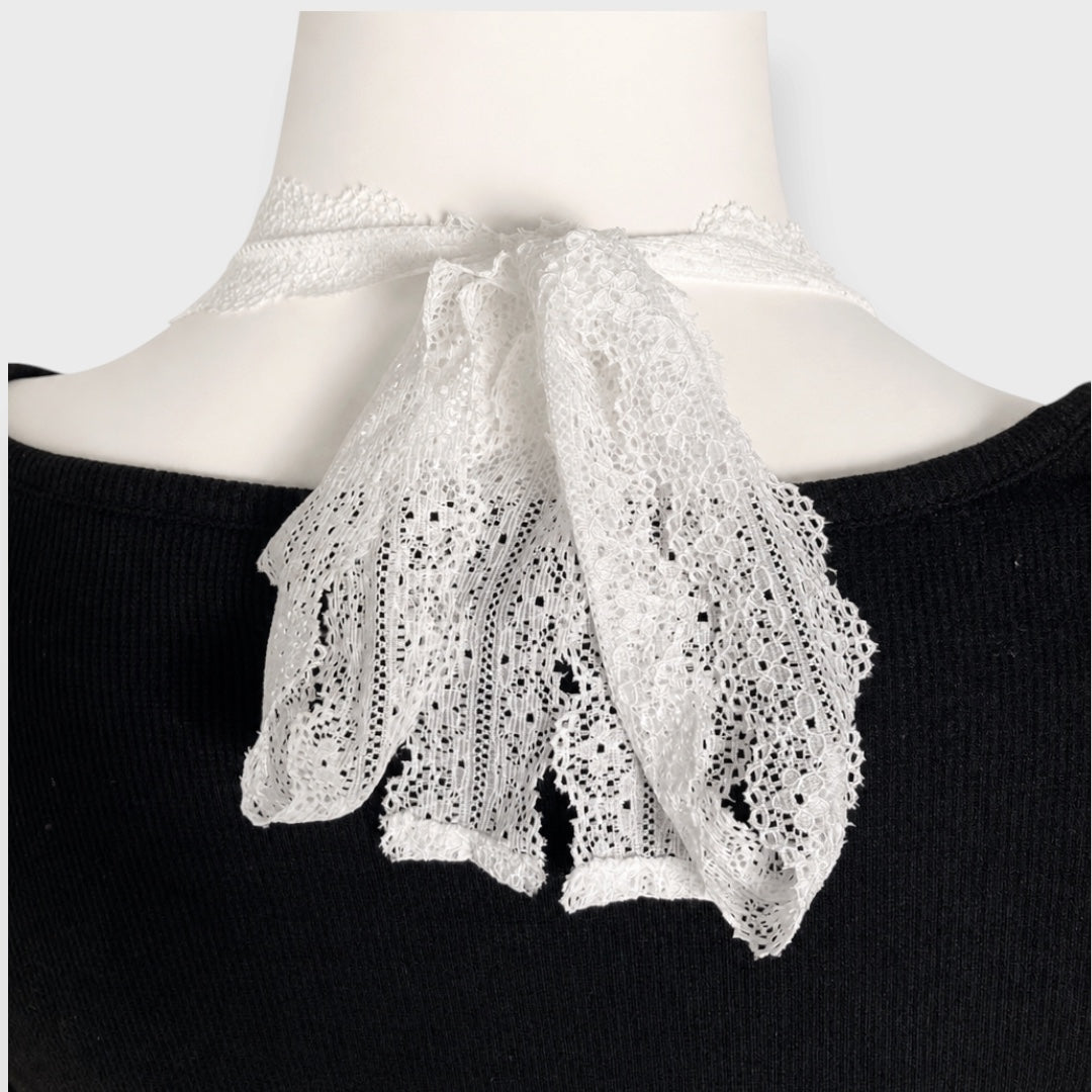 WOMEN'S LACE-HEM LONG-SLEEVE PULLOVER