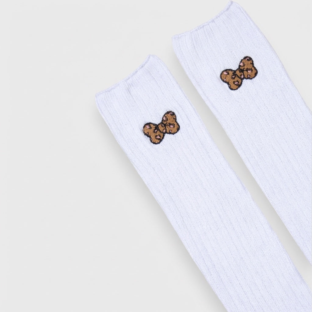 ถุงเท้ายาวผู้หญิง  ยาวกว่าความอดทนตอนรอเซลล์ลดราคา 🧦💫